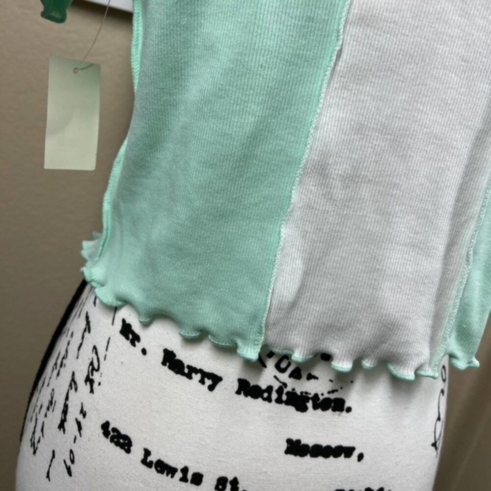 Aeropostale mint green  crop top lettuce hem baby tee top size L streetwear - Picture 14 of 16